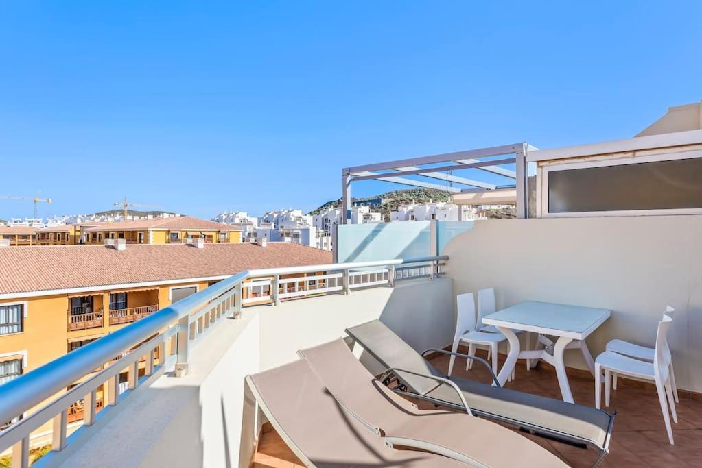 Luxurioese Duplex Ferienwohnung In Sehr Ruhiger Wohnanlage Mit Meerblick Palm-mar Eksteriør billede