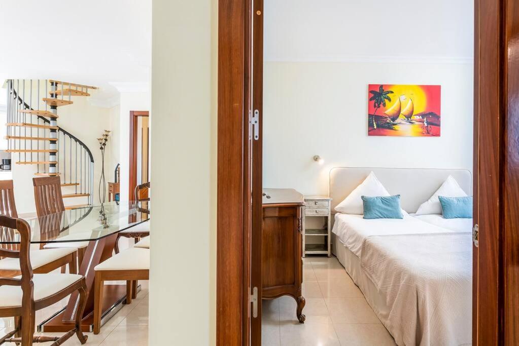 Luxurioese Duplex Ferienwohnung In Sehr Ruhiger Wohnanlage Mit Meerblick Palm-mar Eksteriør billede